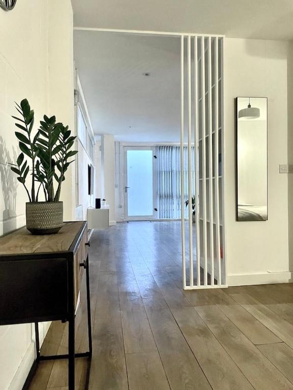 Spacious Industrial Style Apartment Londres Exterior foto